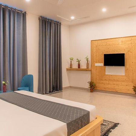 The Hillside Inn Kasauli By Exotic Stays Exteriér fotografie