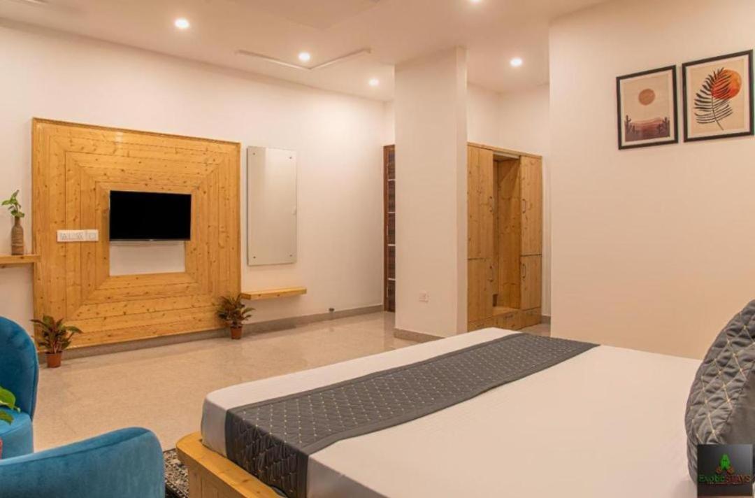 The Hillside Inn Kasauli By Exotic Stays Exteriér fotografie
