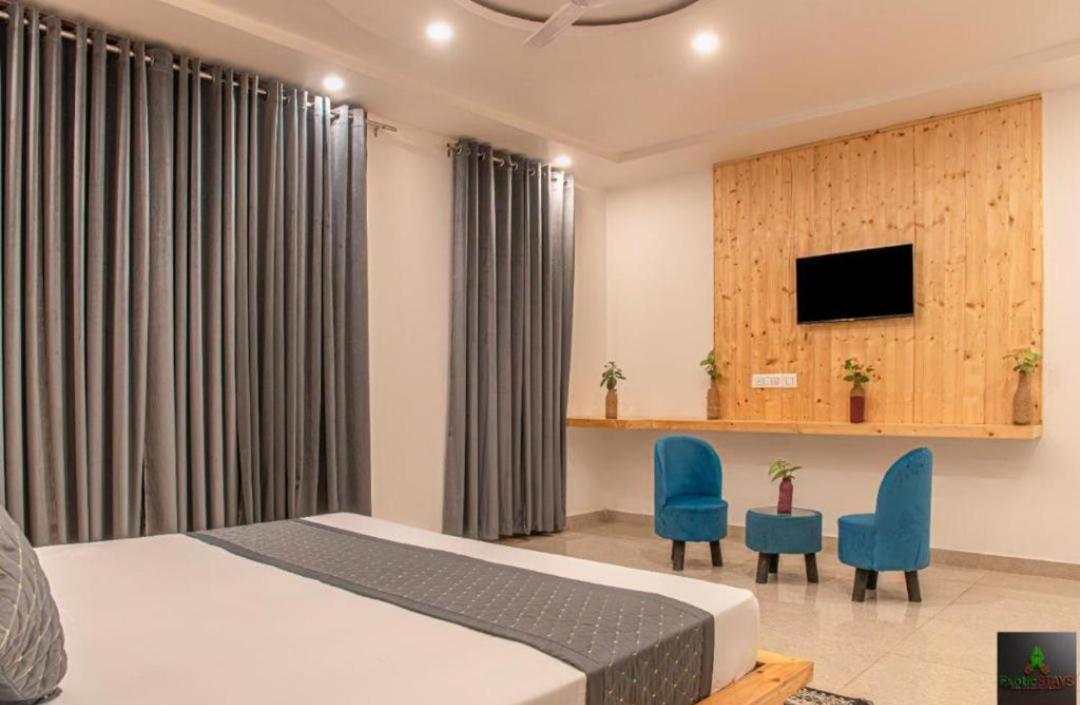 The Hillside Inn Kasauli By Exotic Stays Exteriér fotografie